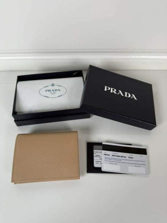 Picture of Prada Wallets _SKUfw214206675fw